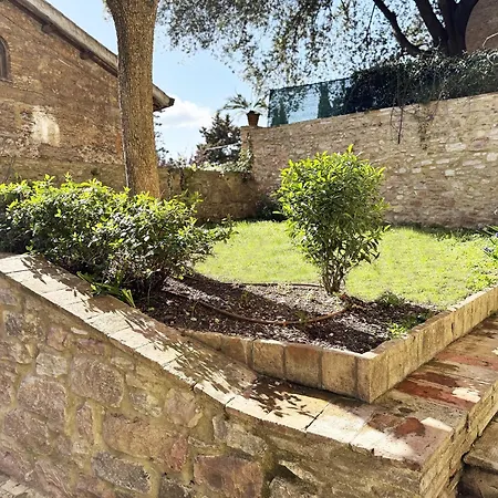 Il Cortile Di Assisi